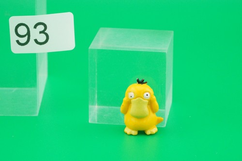 Psyduck mini figure uovo