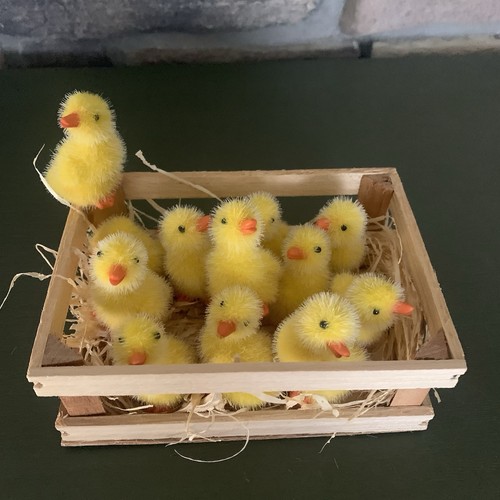 Statuine gialle fuzzy - statuine,